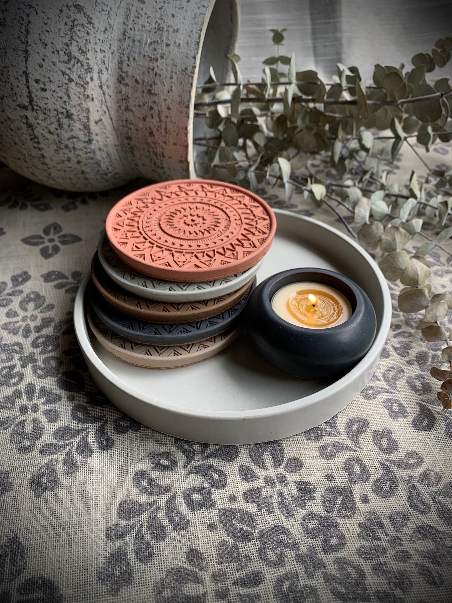 Round Concrete 6 Inch Tray