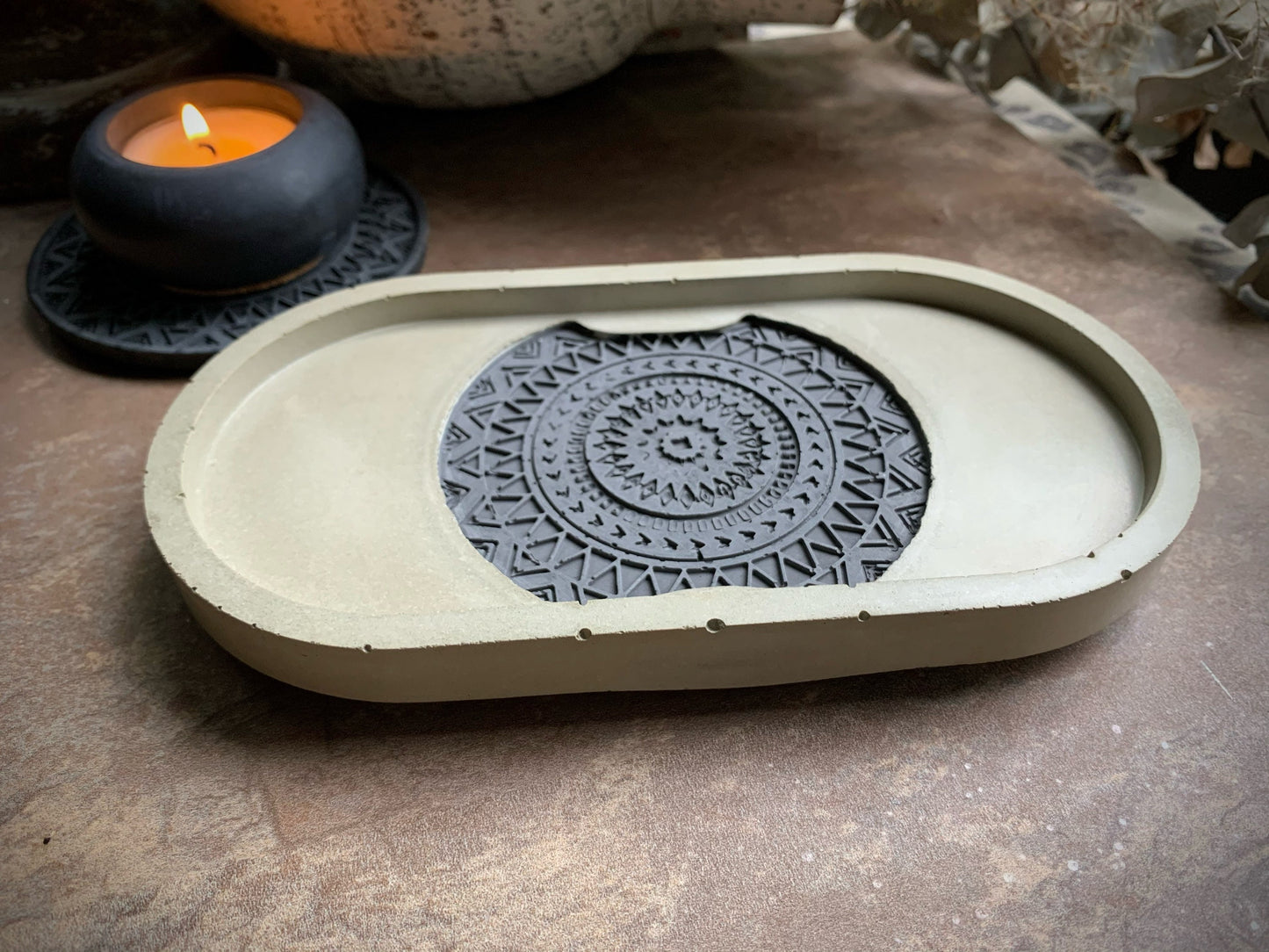 Textured Geometric Concrete Coaster in Concrete Oval Tray