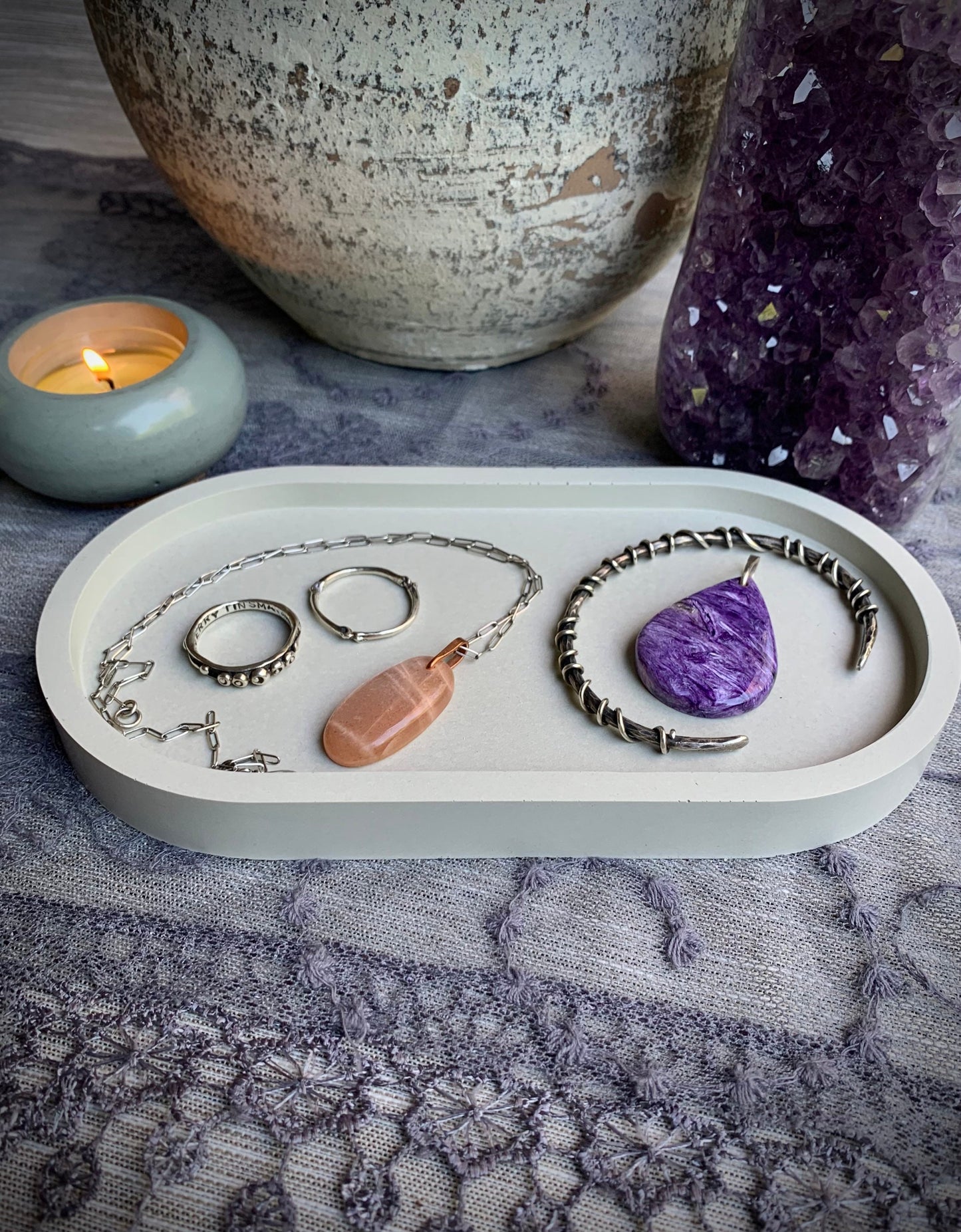 Concrete Oval 7 Inch Tray