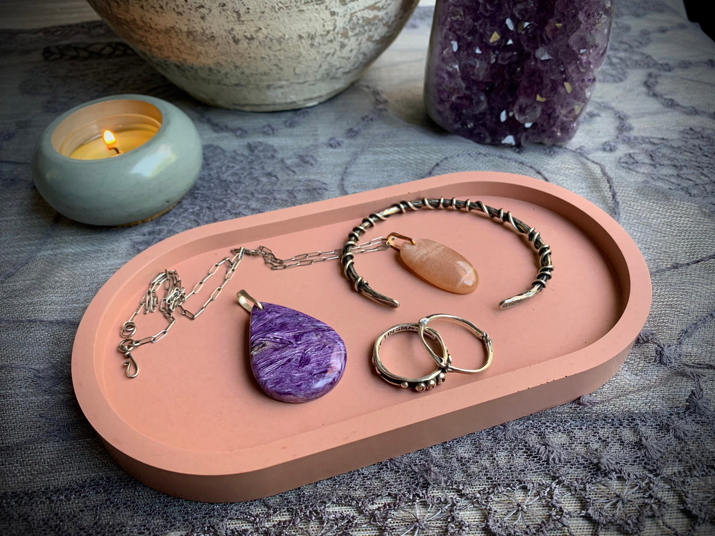 Concrete Oval 7 Inch Tray